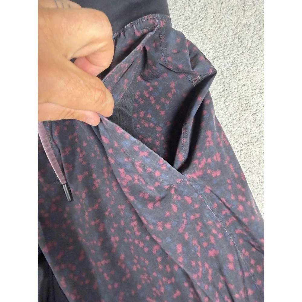 lululemon Men's XL  Shorts 8.5